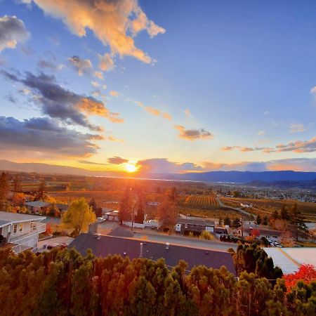 Acker Vacation Rentals Kelowna Esterno foto