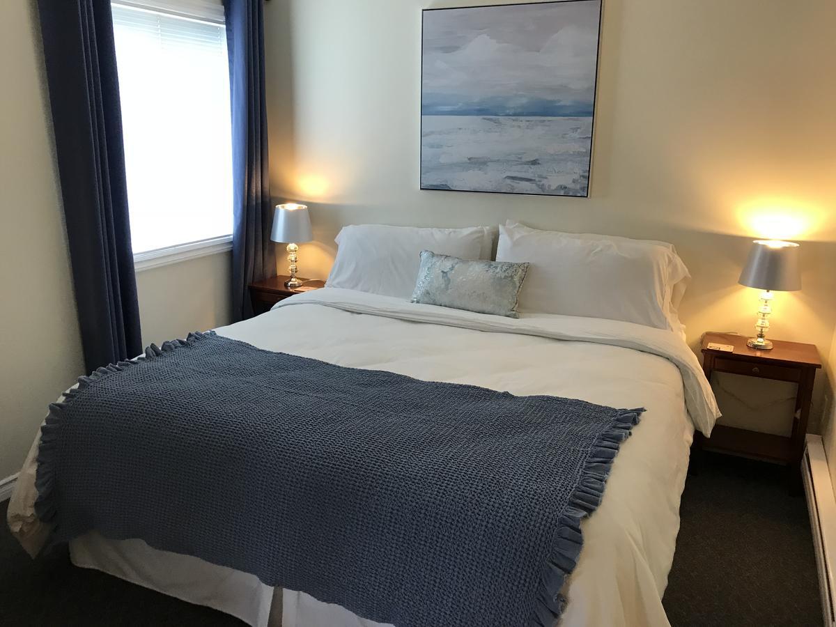 Acker Vacation Rentals Kelowna Esterno foto